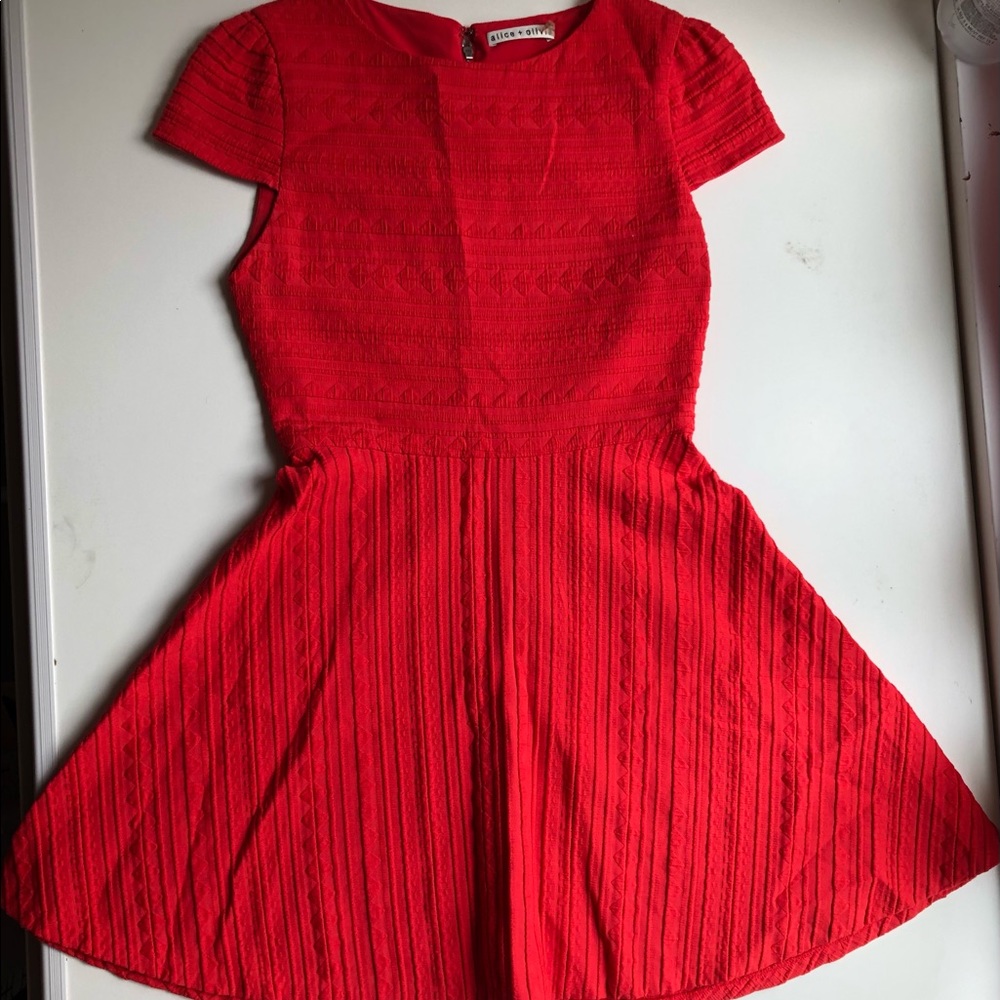 Alice + Olivia cap sleeve dress